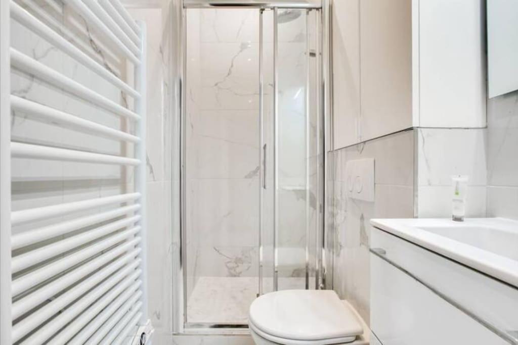 03 Tour Eiffel Appartement Pour 7 Personnes París Exterior foto